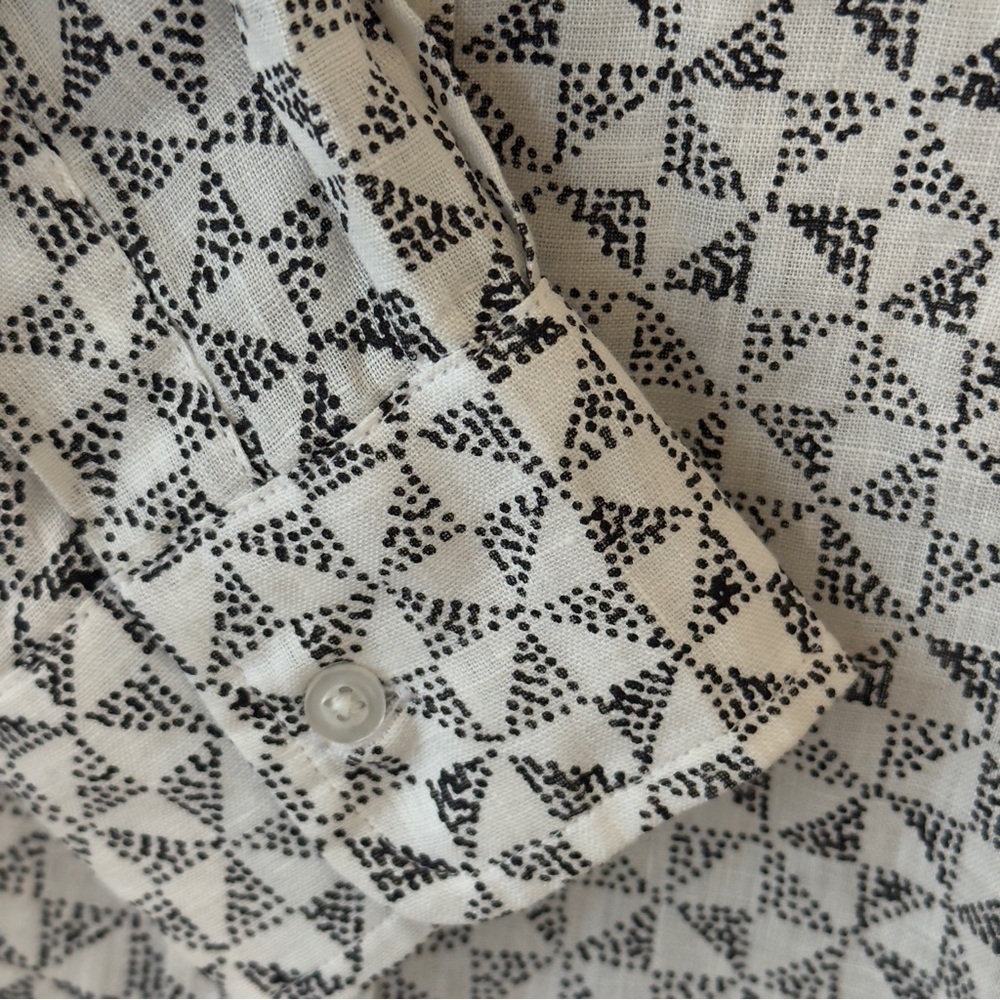 Frank & Eileen Black and White Geometric 
Relaxed Fit Eileen Linen Blouse - Picture 9 of 13